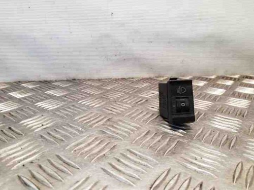 AUDI 80 Avant 8C, B4 Schalter zur Einstellung der Scheinwerferhöhe 25149810