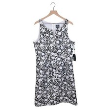 NEW Adrianna Papell Floral Jacquard Fit & Flare Dress Size 16 Black White V-neck