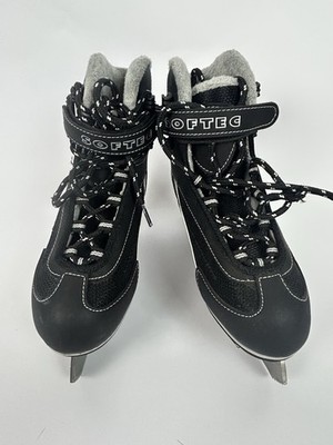 Jackson Softec Youth 3 Ice Skates Ultima Mark I Blades 8 1/3 Black Figure