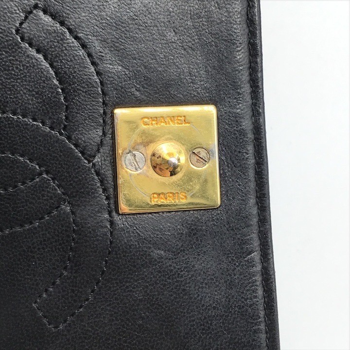 Good condition CHANEL Coco Mark Push Lock Matelass Lambskin Chain Shoulder Bag B — image 9