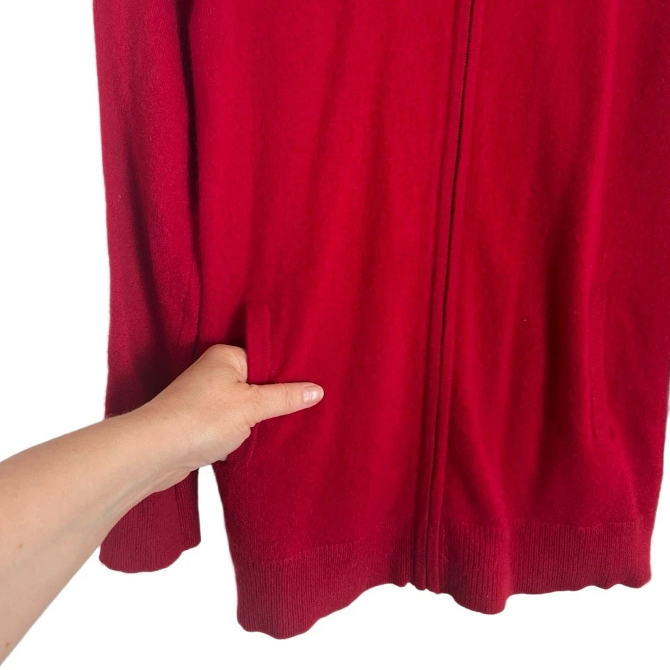 Neiman Marcus Cashmere Cardigan Medium Red Full Zip Quiet Luxury Old Money - Image 4 of 4