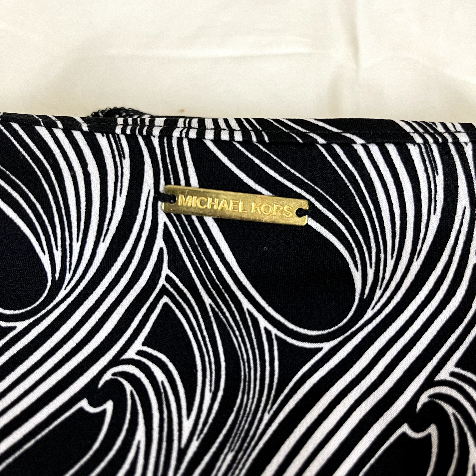 Abito Michael Kors Medium Nero e Bianco Stampa Geometrica Pullover Elasticizzato