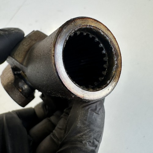Suzuki Volusia Intruder VL800 2004 Drive shaft uni yoke knuckle - Picture 4 of 7
