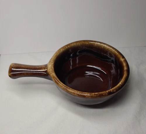 Monmouth Brown Drip Pottery Handled Soup Chili Bowl USA Leaf 0901