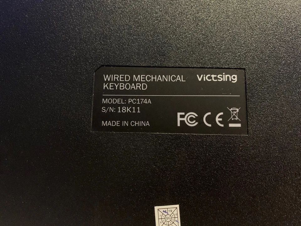 Victsing Wired 87-Keys Gaming Mechanical Keyboard - PC174A - Image 2 of 3