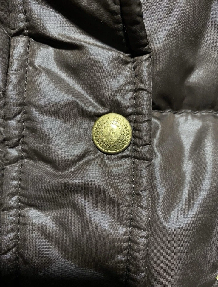 Chaqueta acolchada Ralph Lauren marrón capucha peluda Foto 3 de 4