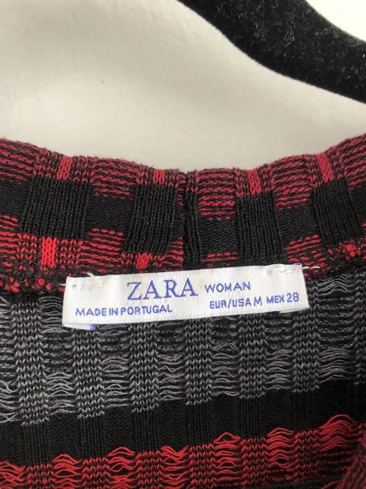 Zara Robe Midi En Maille Rayée Rouge Et Noire Style Bodycon Taille M - Photo 3/4