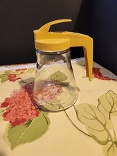 1970 Syrup Picture With Spout By Androck Made In USA #6 3-344 (B-2)