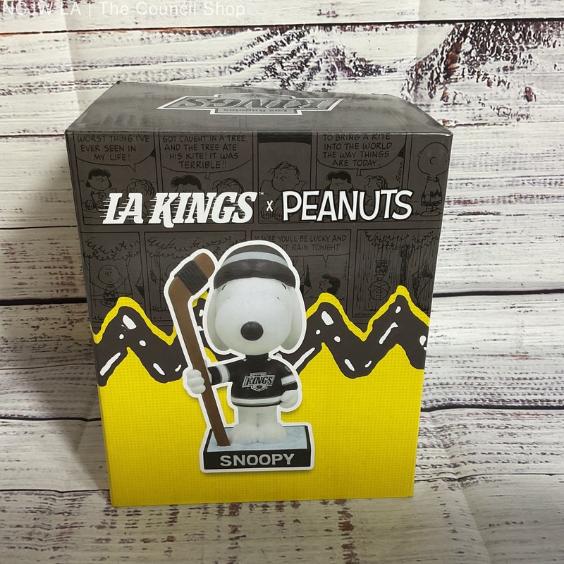 2026 LA Kings Peanuts Snoopy Bobblehead Giveaway SGA (2 OF 2)
