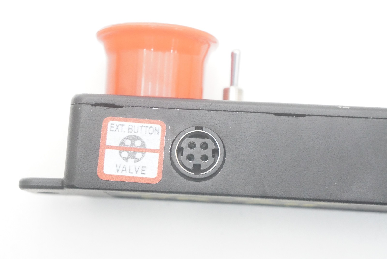 Ferrari 296 Challenge Push button switch