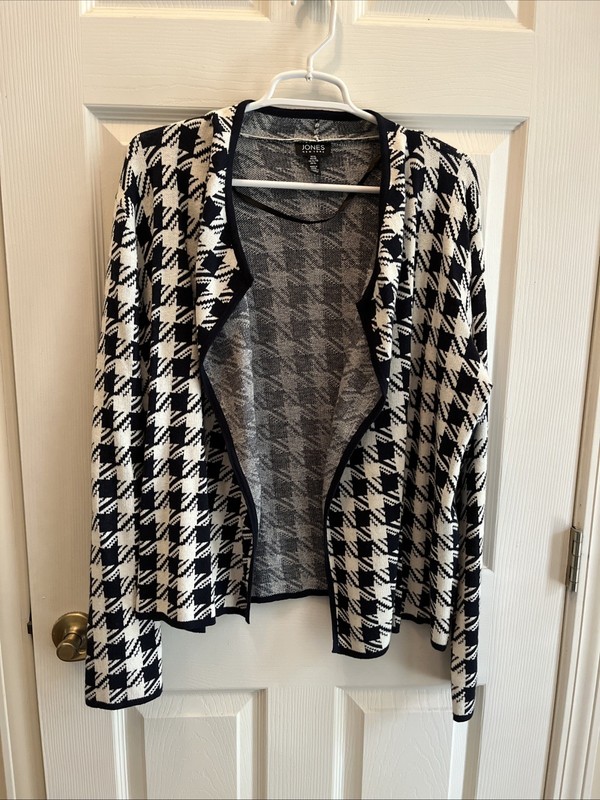 Jones Of New York Navy Blue & White Checked Jacket. XL