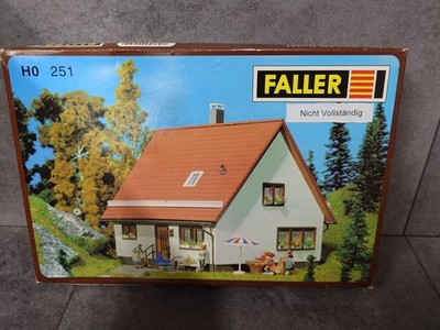 Faller H0 251 Haus Ferienhaus ''Jutta ''   in OVP Gardienen Papier fehlt