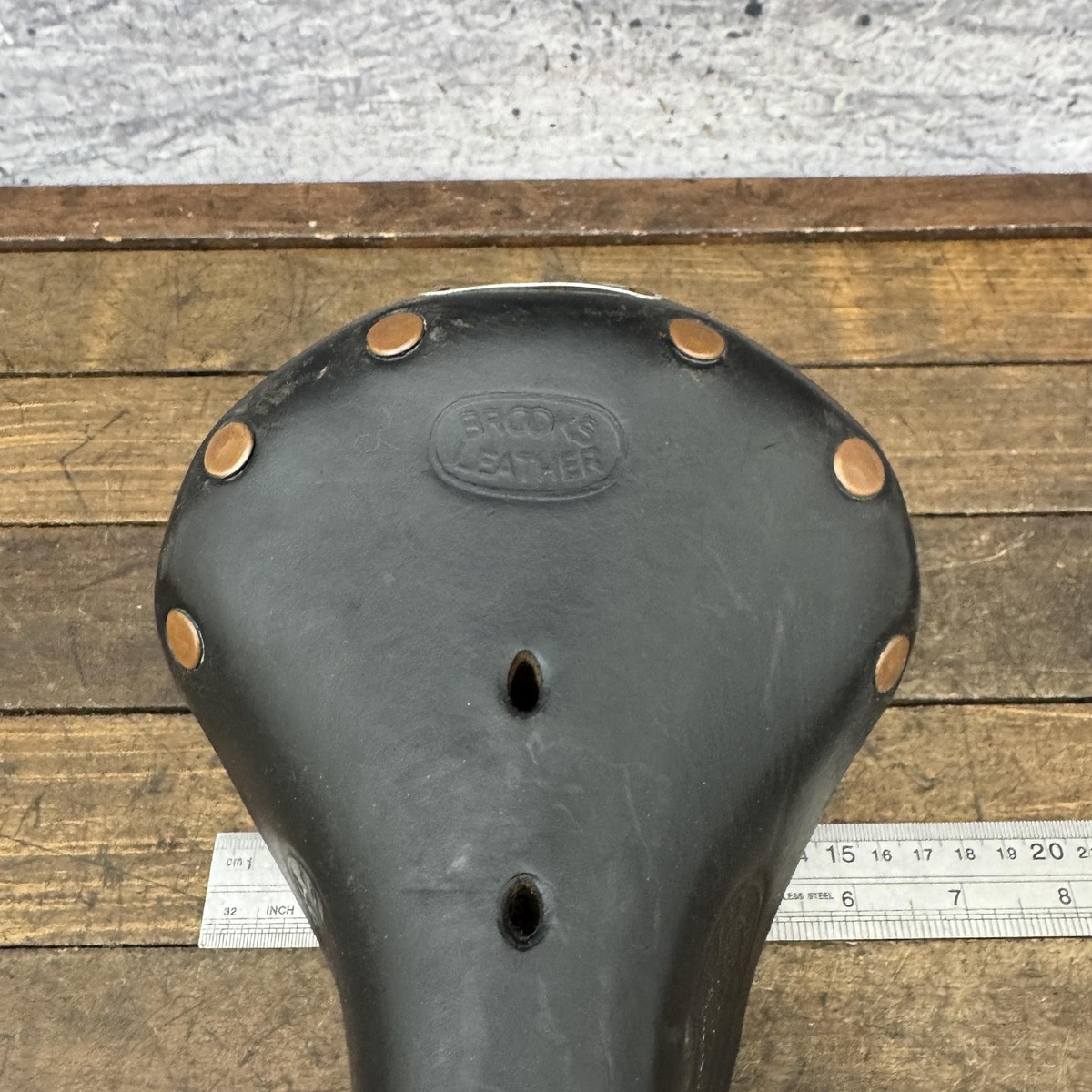 Vintage Brooks Conquest All Terrain Leather Bike Sprung Saddle