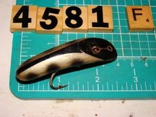 V4581 F UNKNOWN UNBRANDED FISHING LURE