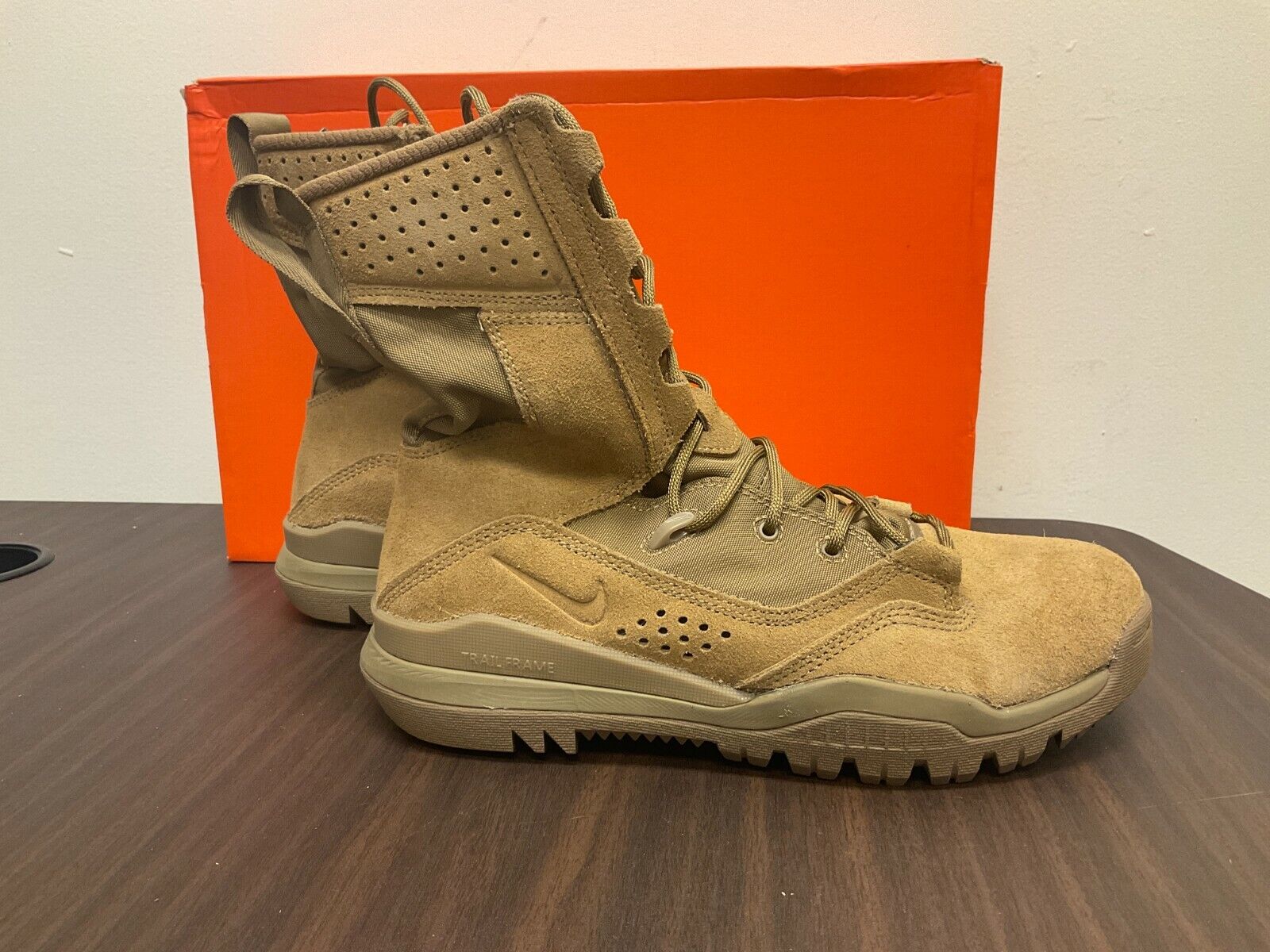 Nike SFB Field 2 8&#034; Leather Tactical Boots Coyote 900 Choose Sz | eBay