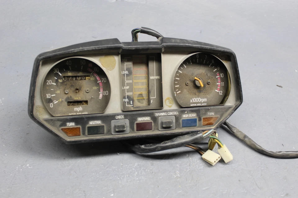 Yamaha XJ750 1982 medidores máximos velocímetro 15R-8353H-00-00 ¡para piezas!! Foto 3 de 4