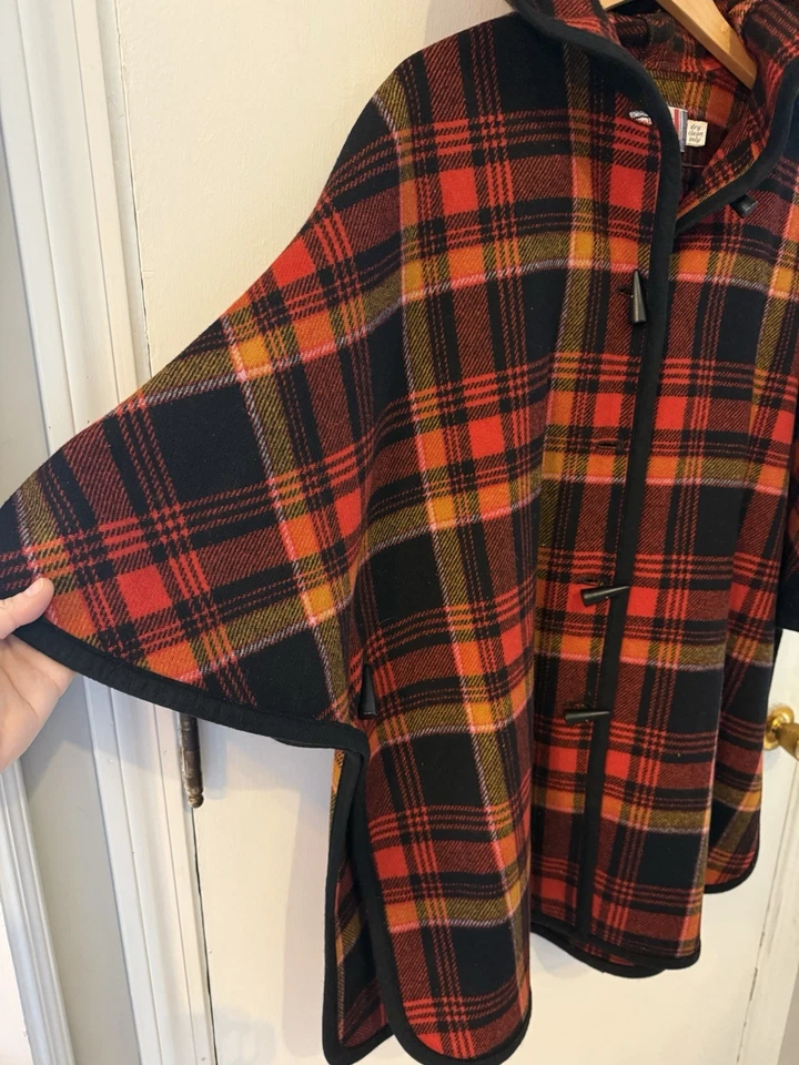 Pendleton 复古羊毛 Cape Poncho Knockabouts Pendleton 格子红色橙色 Blk — 第 2/4 张图片