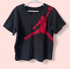 Youth Size 7 Boys Girls Short Sleeve Black Red Athletic Jordan T-Shirt
