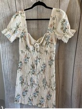 Unbranded Floral Bodycon Dress With Sleeves Size Medium Ivory NWOT
