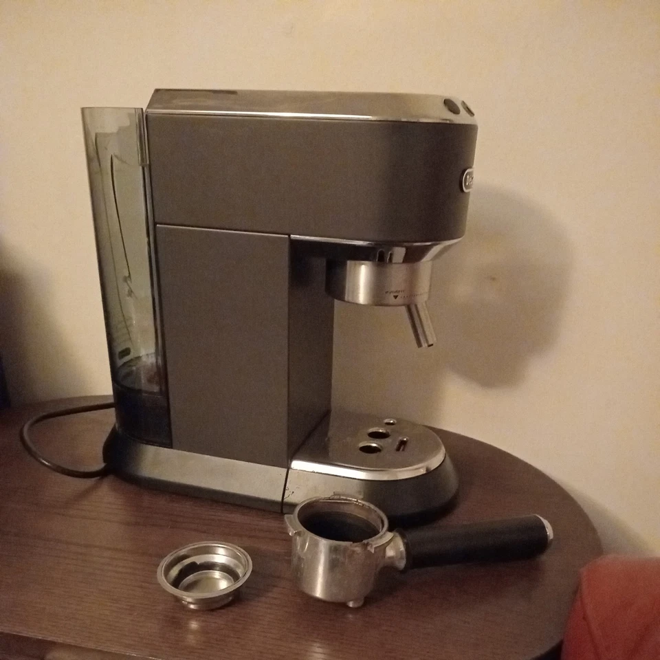 De'Longhi Dedica Style EC 685.BK, photo 2 of 5