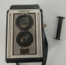 Vintage Spartus Full-Vue Twin Lens Box Camera