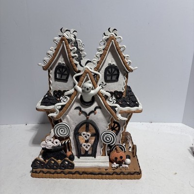 Candy Corn Lane Light Up LED Haunted House Ghost Cauldron Gingerbread NEW