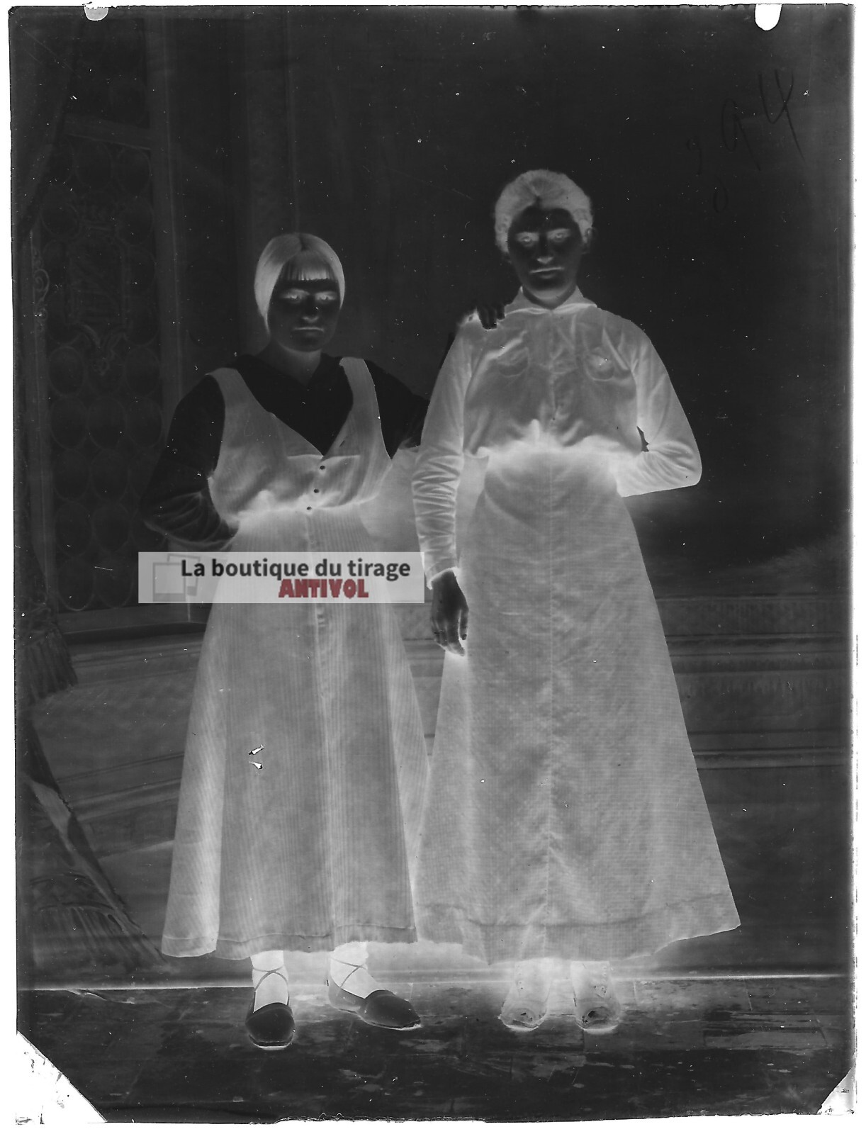 Plaque De Verre Photo Ancienne - Négatif Noir Et Blanc 6x9 Cm - Portrait Femme - France 1900