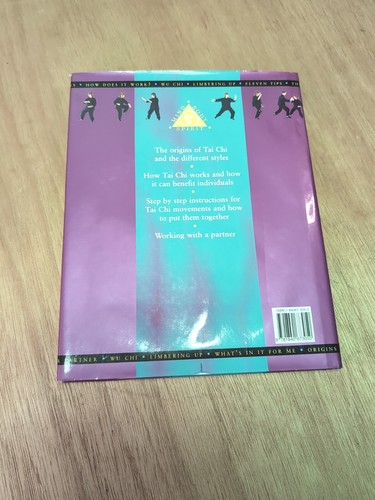 THE ESSENCE OF TAI CHI - Paul Kerry - The Essential Learning Guide For Tai Chi - 第 4/7 張圖片
