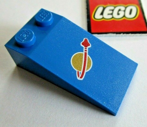 LEGO Blue Slope 18° 4x2 with Classic Space Logo Decoration - 17982, 47699 - Picture 3 of 3