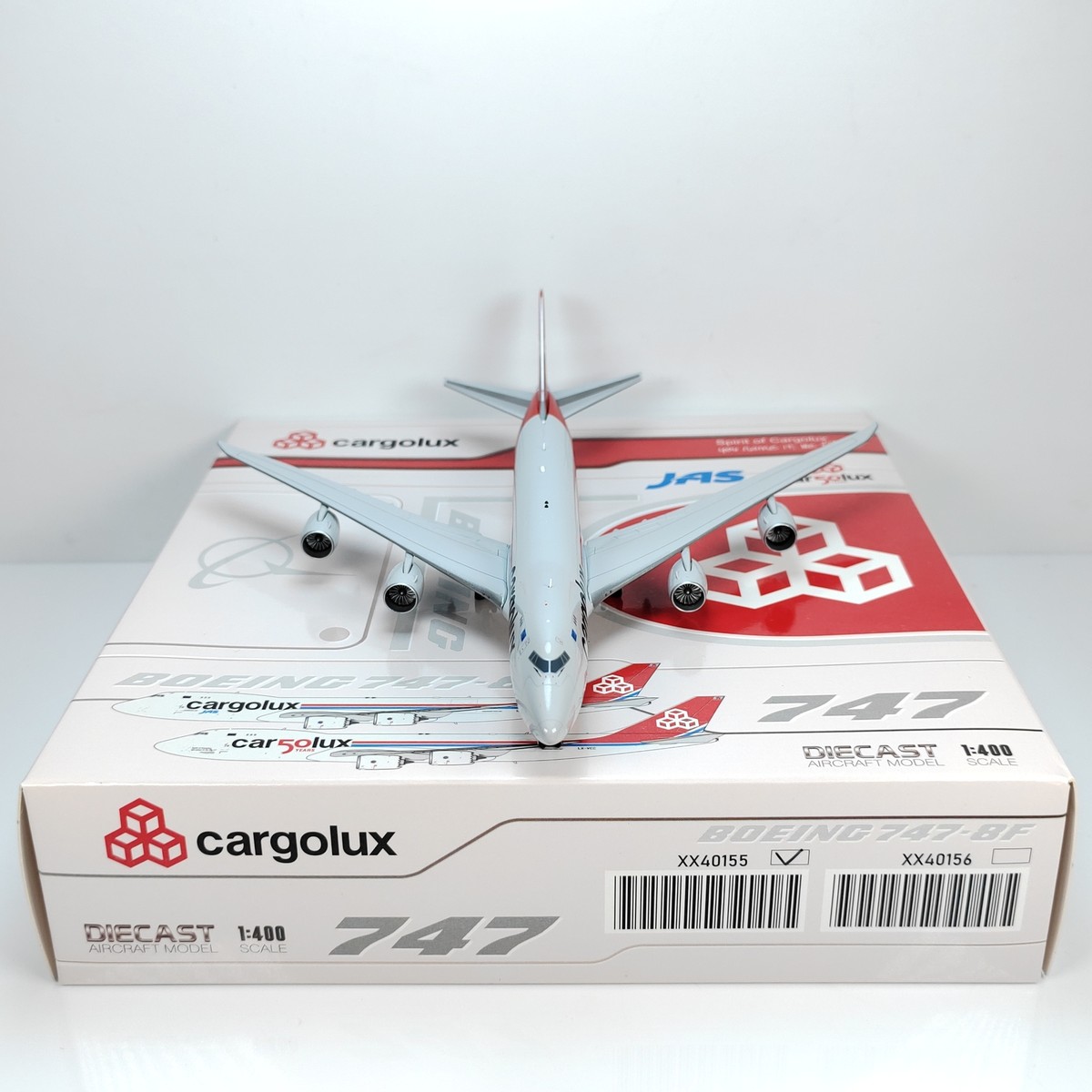 jc-wings 747-8 カーゴルクス　1/400 Amazon.com: JC Wings CARGOLUX for Boeing B747-8F LX-VCC 50th