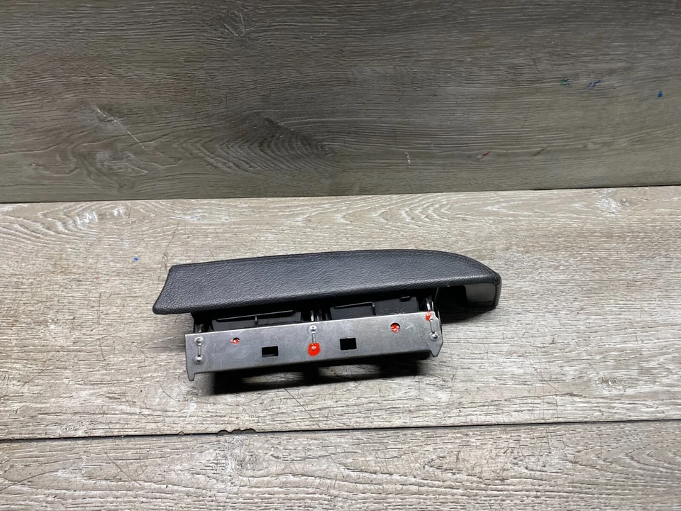 MERCEDES-BENZ W220 CLASE S 2000-06 CONSOLA CENTRAL DELANTERA INSERTO PORTAVASOS DOBLE Foto 4 de 4