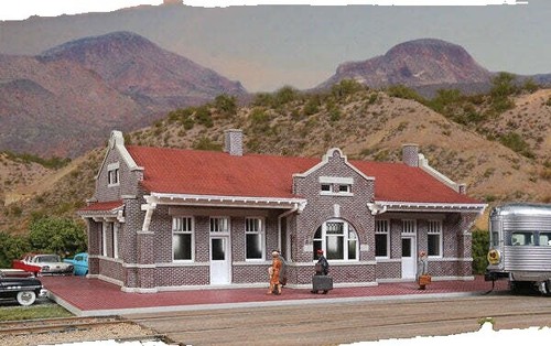 TRACKSIDEFLATS #153 HO Scale Model Building - Old Apartment Building #2 Kit 12 thumbnail image