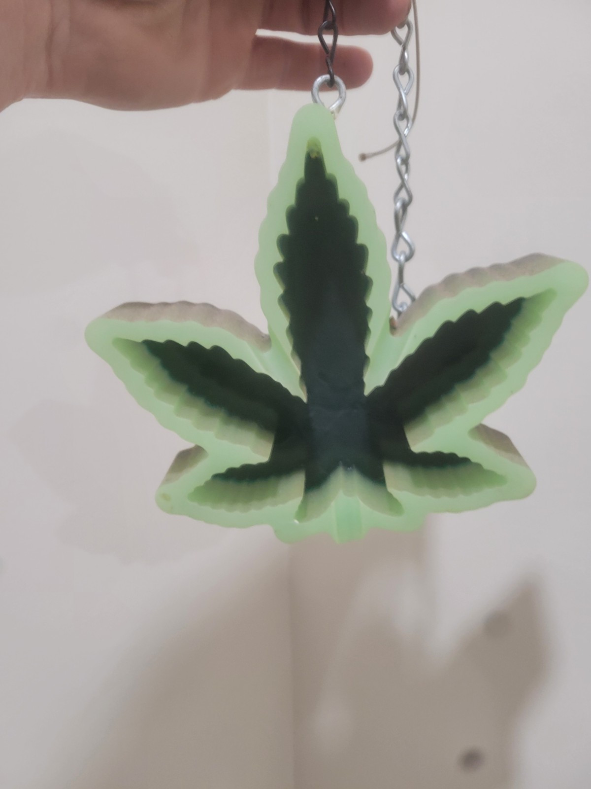 Epoxy Resin Glow In Dark Pot Leaf Ashtray 🍃
