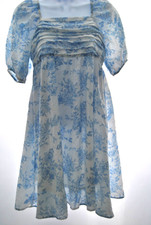 Youth Dress by Sweet Wonderer Size Small Blue/White Floral