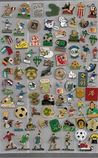 lot de 83 pin's football (om,jp pain,psg,coupe du monde........)