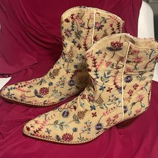 Anthropologie X Momo New York Embellished Floral Embroidered Western Boots