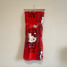 Hello Kitty Red Holiday Christmas Wreath Bow Plush Throw Blanket 60 x 70 in NWT