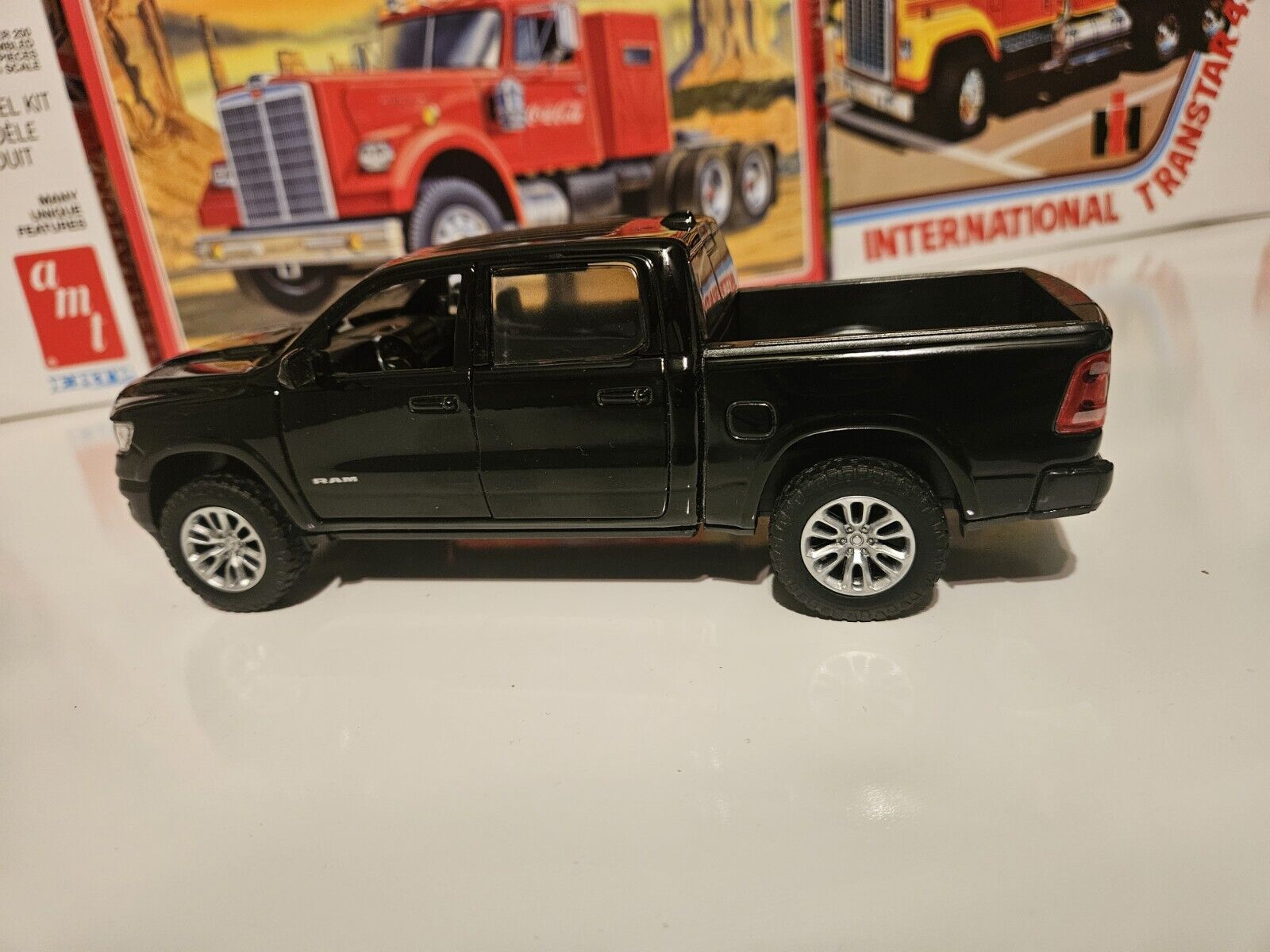 Picture 5 of 19