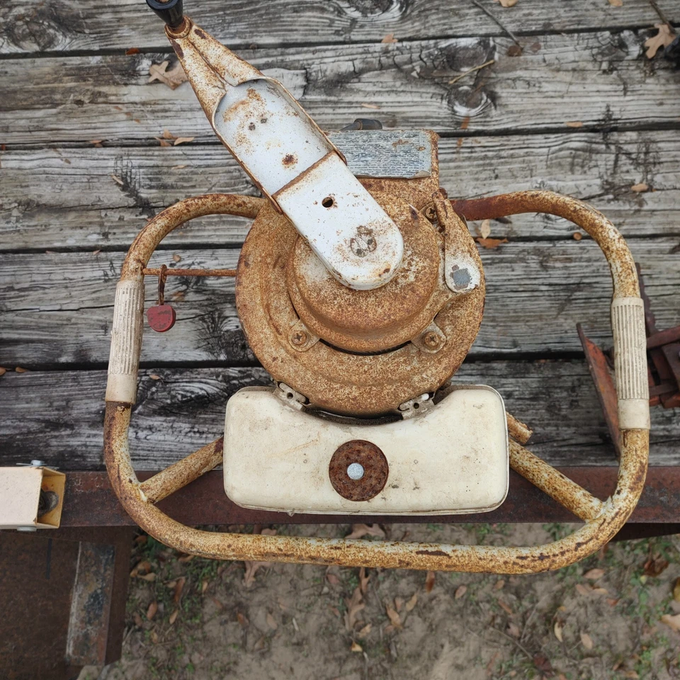 EXCAVADORA DE AGUJEROS DE POSTE DE GAS DE DOS TIEMPOS SEARS CRAFTSMAN DE COLECCIÓN. 2 HOMBRE. M/N 147.142002 Foto 3 de 4