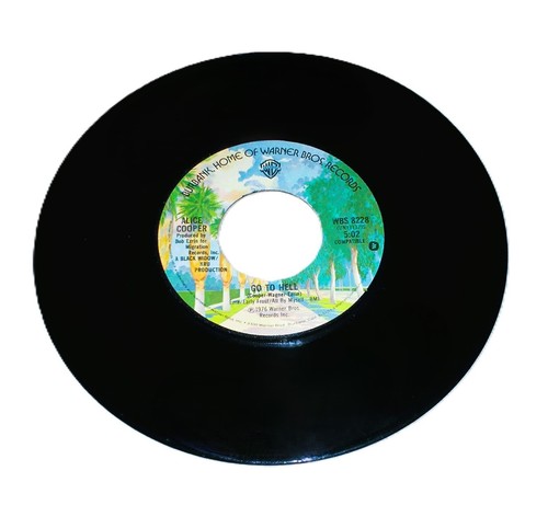 Alice Cooper **I Never Cry / Go To Hell** {VG+ 1976 7" 45RPM} with Paper Sleeve - Picture 2 of 3