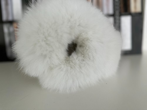 Shadow blue True Fox Fur Tube (Saga Furs) - Bild 3 von 4