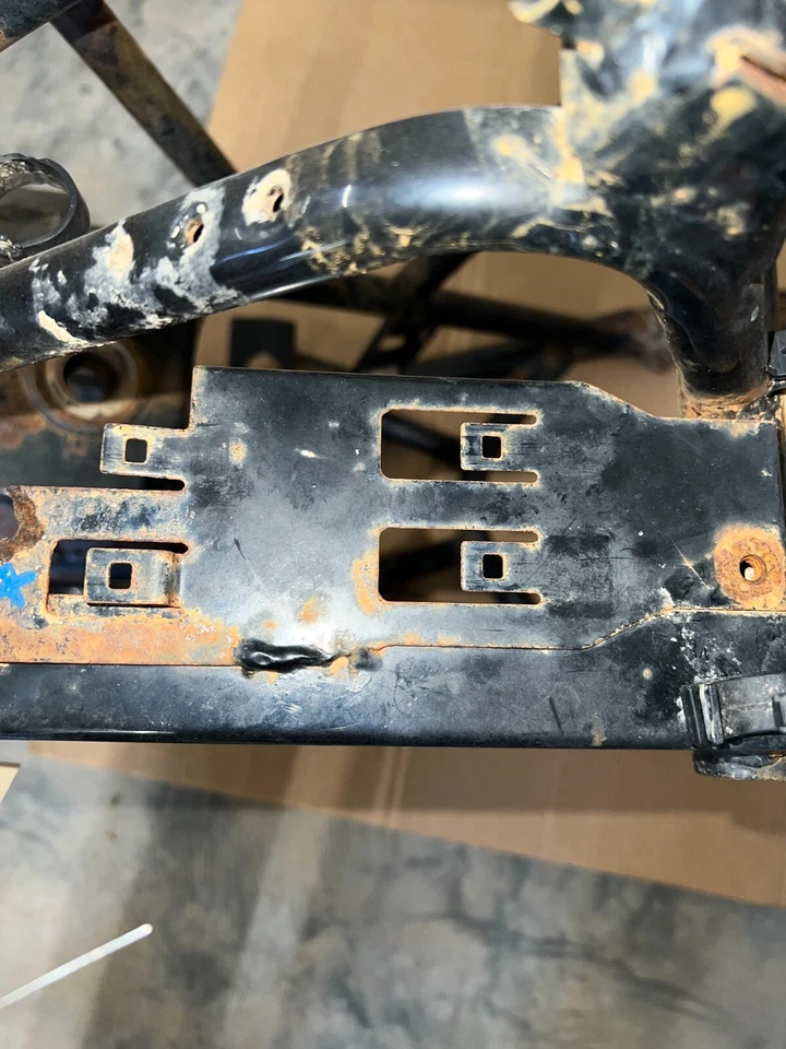 2000 本田 Foreman 450 车架/50100-HN0-305 — 第 3/4 张图片