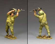 KING COUNTRY VIETNAM WAR VN013 U.S. MARINE COVERING FIRE WITH M16