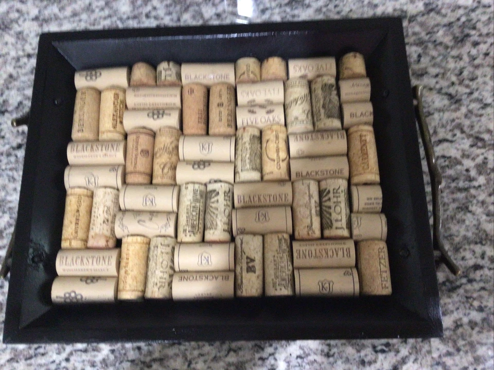 Bandeja de corcho para vino, colgante o sobremesa 10x12 de colección marco negro Foto 2 de 4