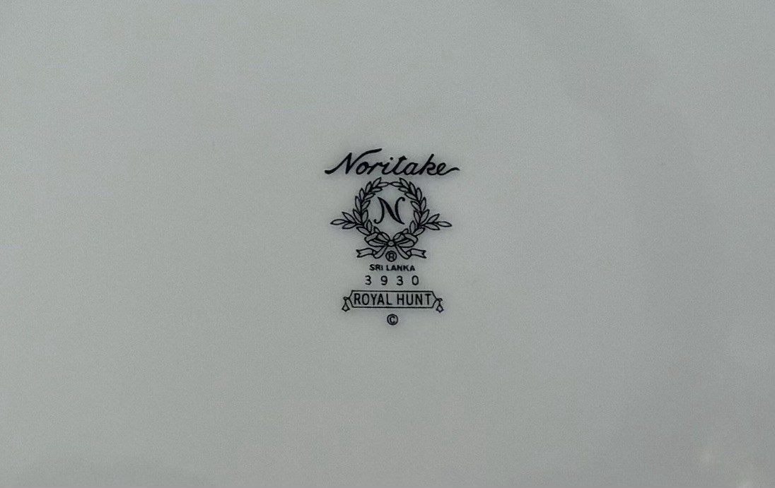 4 Vintage Noritake Royal Hunt Dinner Plates 10.5 Inch