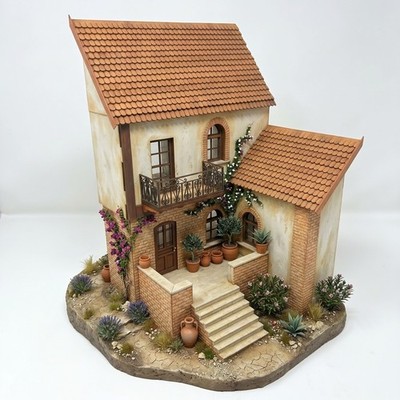 Wohnhaus mit Balkon 1:35 - Laser Cut Gebäude Bausatz aus Holz - Modellbau Kit