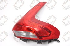 VOLVO V40 II Heckleuchte Rückleuchte Hecklicht rechts 31283340