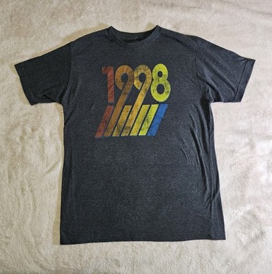 VTG Beantown Apparel 1998 Graphic Tee Hula's Island Grill Monterey CA Size M
