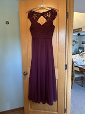 Mori Lee Woman’s Formal Dress Size 6, Sleeveless Maroon