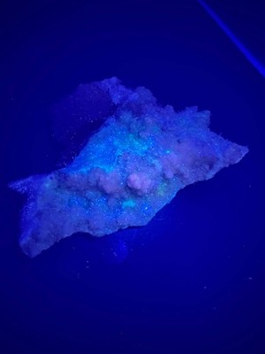 UV Reactive Multi Colored Grateful Dead Calcite from La Ojuela mine, Mapimi, Dur